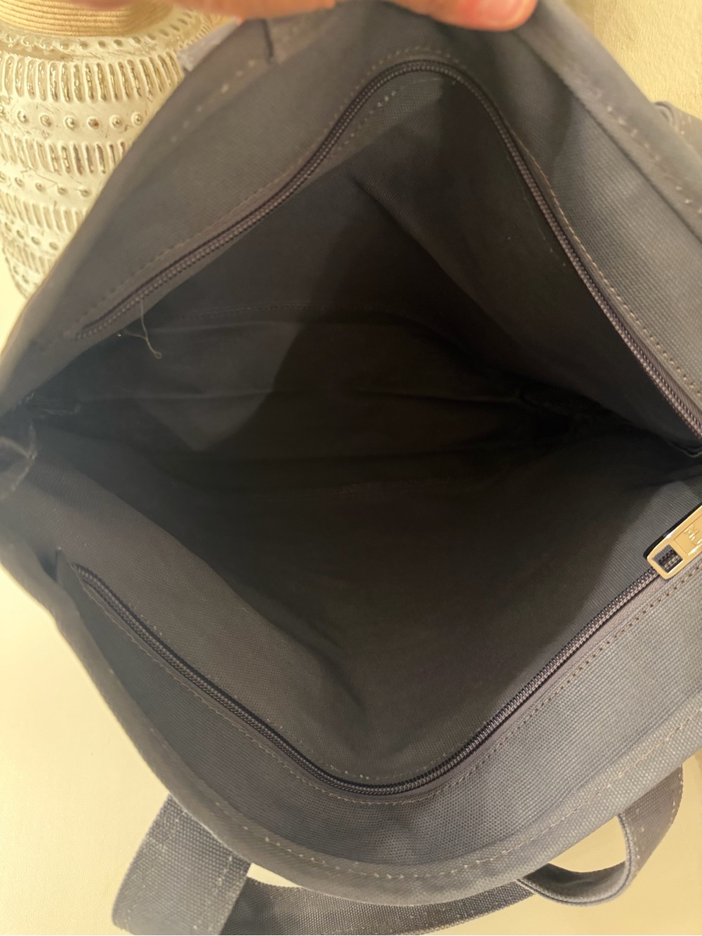 Marc Jacobs Vintage Y2K Distressed Canvas Tote Bag in Grey w Suede Accents NWOT - Picture 7 of 7